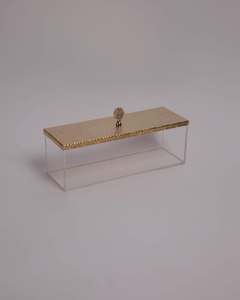 Boîte cadeau en acrylique avec couvercle en bois, ornée de nacre, parfaite pour les cadeaux de chocolat de luxe, éclat majestueux - Product Image 1