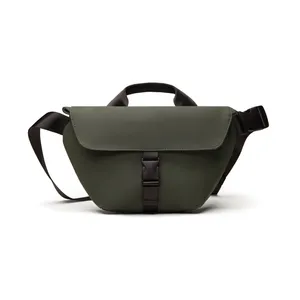 Bolsa de Mano Promocional Sostenible VINGA Baltimore RCS con Correa para el Hombro y Diseño Elegante - Product Image 4