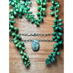Collier artisanal Navajo en Variscite et argent sterling avec serti clos, technologie d'incrustation unique - Product Image 2