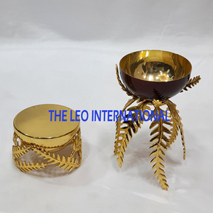 Brûleur à encens en métal laiton plaqué or, trépied, finition mate, brûleur à charbon de bois, brûleur à encens oud, décorations pour la maison - Product Image 3