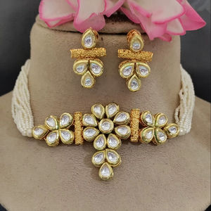 Collar Kundan Dorado de Moda SKU 524 D-4 - Product Image 3