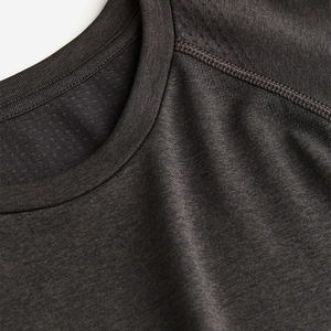 Vente en gros ComfortBlend T-shirt pour garçons pour tout-petits Jeunes à manches courtes et col rond Tops T-shirt imprimé noir pour enfant pour l'été - Product Image 4