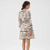 Robe longue décontractée pour femme, style bohème ethnique, col en V, manches longues, coupe évasée, longueur genou, idéale pour les vacances à la plage, collection 2026