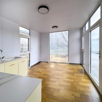 Casa Contenedor de Lujo Prefabricada, Modular, Moderna, de 2 Pisos, con Terraza, para Vivienda, Cafetería, Hotel u Oficina