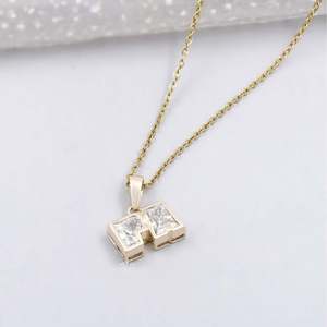 Customized Natural Princess Cut Diamond <b>Initial</b> Pendant Necklace in Yellow Gold IGI Certified - Product Image 6
