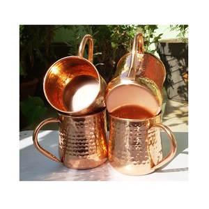 Ensemble de tasses en cuivre brun rouille martelé en cuivre antique avec verre à mesurer en cuivre - Product Image 2