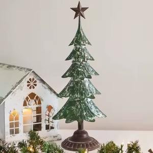 Sapin de Noël en métal sur table, fait à la main, parfait pour offrir en cadeau et pour un style de décoration de maison moderne pour les fêtes - Product Image 3