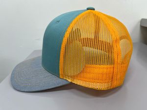 Meilleure vente casquette vierge chapeaux de camionneur à profil moyen de couleur unie avec logo personnalisé casquettes de sport en forme de tissu de coton de haute qualité - Product Image 2