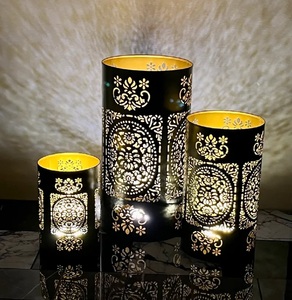 Nouveau Design Forme Ronde En Métal Bougie Votive Gravure Conception Noir Fini Taille Personnalisée pour Éclairage Décoration Bureaux À Domicile - Product Image 2