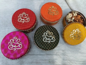 กล่องเก็บของพิฆเนศวรกล่องเหล็กตกแต่งของขวัญอินเดีย500และ250กรัมหวานกล่องของขวัญงานแต่งงานโปรดปราน - Product Image 3