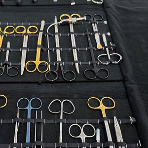 ชุดเครื่องมือผ่าตัดเล็กด้วยตนเอง35ชิ้นชุดเครื่องมือผ่าตัดขนาดเล็กสแตนเลสเยอรมันคุณภาพสูงได้รับการรับรอง CE - Product Image 3