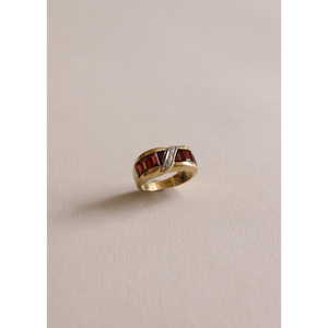 14K Solid Gold Vintage <b>Garnet</b> Diagonal Pav <b>Ring</b> Everyday Gemstone <b>Ring</b> with Geometric Pattern and Bezel Setting - Product Image 4