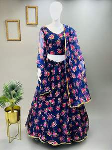 Vêtements ethniques à la mode les plus fantaisistes en soie Georgette douce Lehenga Choli & Dupatta avec un travail imprimé incroyable à vendre - Product Image 2
