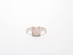 แหวนดีไซน์สวยทำมือแหวนเงินแท้พลอยธรรมชาติโรสควอตซ์ออกแบบล่าสุดสำหรับนิ้วมือแต่งงานขายส่ง - Product Image 2