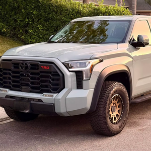 รถยนต์โตโยต้า ทันดรา ลิมิเต็ด ครูว์แม็กซ์ 4x4 ปี 2022 มือสอง สภาพดี - Product Image 1