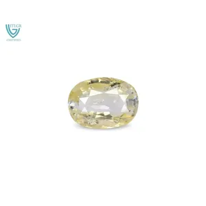 Saphir Jaune Naturel (Pukhraj) 5,05 Carats, Taille Émeraude Facettée, Pierre Libre, Matériau de Gemme Rouge, Similaire à l'Alexandrite et à l'Aigue-marine - Product Image 1