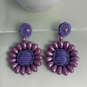 Pendientes de Resina con Diseño Floral para Mujeres y Niñas, Estilo Bohemio, Ligeros y Modernos - Product Image 3