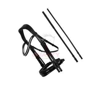 Ensemble de bride et de licol pour cheval avec selle anglaise rembourrée douce en cuir et quincaillerie résistante à la rouille pour une utilisation à long terme - Product Image 3