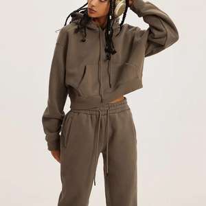 Chaqueta deportiva Athleisure con cremallera para mujer Chaqueta de entrenamiento y yoga técnica lavada - Product Image 3