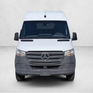 W1Y4KCHYXPT112199 Fourgon utilitaire pleine grandeur 2023, propulsion arrière, moteur diesel turbo 2.0L, 211 ch, couple de 450 Nm, vitesse maximale de 170 km/h, faible kilométrage - Product Image 1