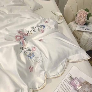 Parure de lit électrique unie King Size en coton 100% de luxe pour hôtel, broderie personnalisée pour la maison - Vente en gros - Product Image 5