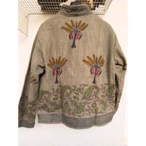 Autumn Style Grey Palm Block Print Handmade Slow Fashion Boxy Design Jacket One Size Full Sleeve Woven Fabric - Product Image 3
