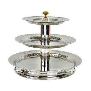 Bandeja de Servicio Redonda de Metal Color Dorado de Gran Tamaño con un Diseño Maravilloso para Eventos de Boda, Hecha de Latón, Marca India AWO CS026 - Product Image 4