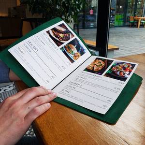 Couverture de menu A4 en cuir pour restaurants et hôtels LMC-0087 avec pages intérieures et design Booklike - Product Image 3