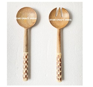 Ensemble cuillère et fourchette en acacia moderne de luxe en gros Serveurs à salade en bois avec poignée imprimée en émail Accessoires de cuisine Serveur à salade - Product Image 1