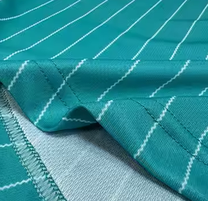 Conjunto de Camiseta de Béisbol y Sóftbol Personalizada de Talla Grande, Transpirable, con Diseño de Impresión Digital y Patrón en Blanco, 100% Poliéster - Product Image 3