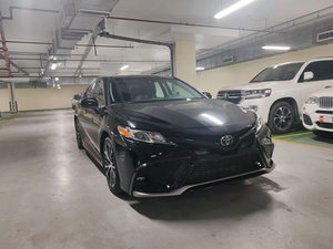 Toyota Camry 2020 d'occasion - Product Image 4