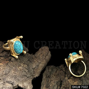 Bague réglable en pierre précieuse turquoise plaquée or de qualité supérieure faite à la main Produit unique élégant et tendance pour les fêtes SKU7022 - Product Image 1