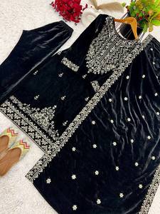 Salwar Kameez en soie de designer, tenue de soirée, haut-dupatta et bas avec broderie lourde et travail de séquence - Product Image 2