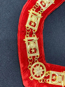 Collier maçonnique de luxe en velours rouge avec chaîne décorative en étoile plaquée or pour promotion - Product Image 6