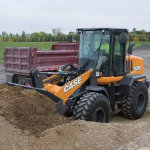 Chargeuse sur pneus Case 521G (barre en Z ou porte-outils) - Product Image 1