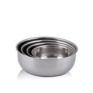 Bol de service en métal Heritage India, conçu pour la présentation de repas à la maison, la mise en place sur la table de restaurant, l'organisation de mariages - Product Image 6