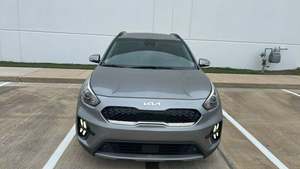 Kia Niro Touring édition spéciale FWD 2022 d'occasion - Product Image 5