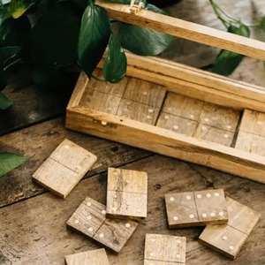 Juego de dominó doble seis hecho a mano de 28 piezas, juego de mesa de madera, caja de dominó doble seis hecha a mano por Crescent Crafts - Product Image 4