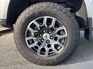 Offre exceptionnelle : Chevrolet Colorado Z71 Crew Cab 4x4 d'occasion 2023 - Product Image 5