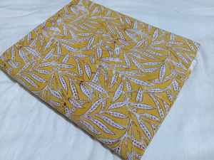 Tissu en coton imprimé à la main 100% Designs indiens traditionnels Vêtements et textiles artisanaux de nombreuses couleurs - Product Image 5