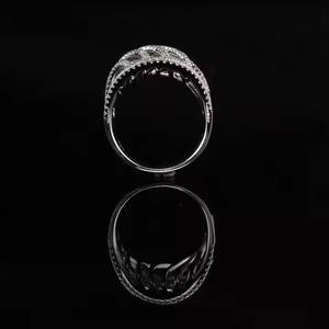 Bague en or blanc 14 carats avec diamant VS1 fait à la main en laboratoire monté sur une bague de fiançailles vintage en or blanc - Product Image 4