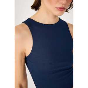 Top Corto sin Mangas con Cuello Redondo - Product Image 4