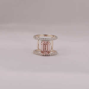 Anillo personalizado de diamante cultivado en laboratorio de corte esmeralda rosa de 2,7 CT, anillo de compromiso de diamante certificado, ajuste de derivación, anillo de oro macizo de 14KT - Product Image 1