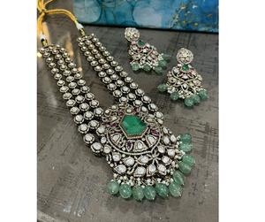 Ensemble collier et boucles d'oreilles en moissanite plaqué or de qualité supérieure, pierres Kundan, cadeau de mariage classique pour femmes - Product Image 2