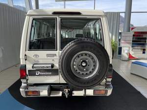 Toyota LANDCRUISER GRJ 2022 - Product Image 5