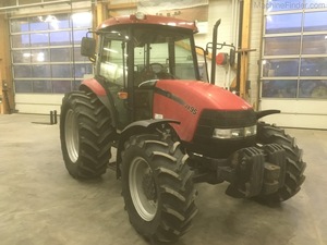 Tracteur utilitaire Case IH JX95 neuf et d'occasion avec compatibilité avec chargeur frontal à levage hydraulique et plateforme d'opérateur confortable - Product Image 4
