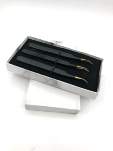 Pince à épiler professionnelle GETUP BROSONS IMPEX en acier inoxydable, pointe dorée, revêtement noir, coudée à 45 degrés, pour extensions de cils - Product Image 5