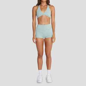 Ensemble de yoga deux pièces pour femme, soutien-gorge de sport et short taille haute froncé aux fesses, personnalisé, de haute qualité et uni - Product Image 1