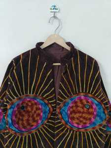 Veste Suzani en velours brodée à l'œil, style bohème, veste statement artisanale, veste Suzani en velours faite à la main avec motif œil - Product Image 2