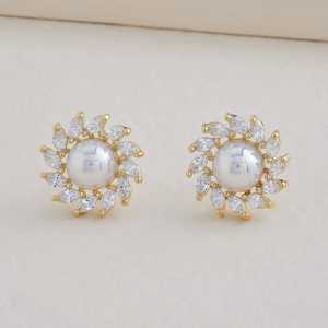 Modernos Pendientes de Perlas 156483 con Circonita, Accesorio Elegante y con Estilo - Product Image 3
